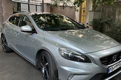 ولوو، V40