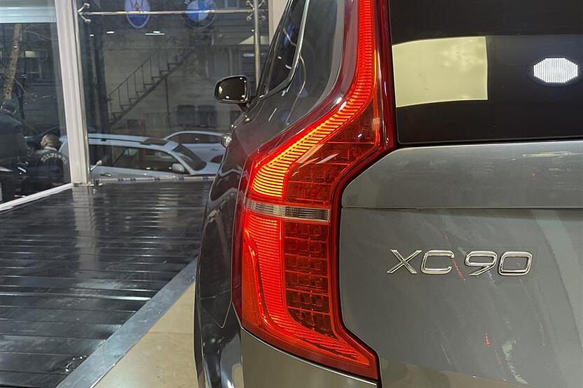 ولوو، XC90