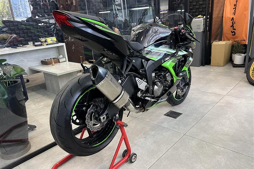 کاوازاکی، نینجا ZX-6R