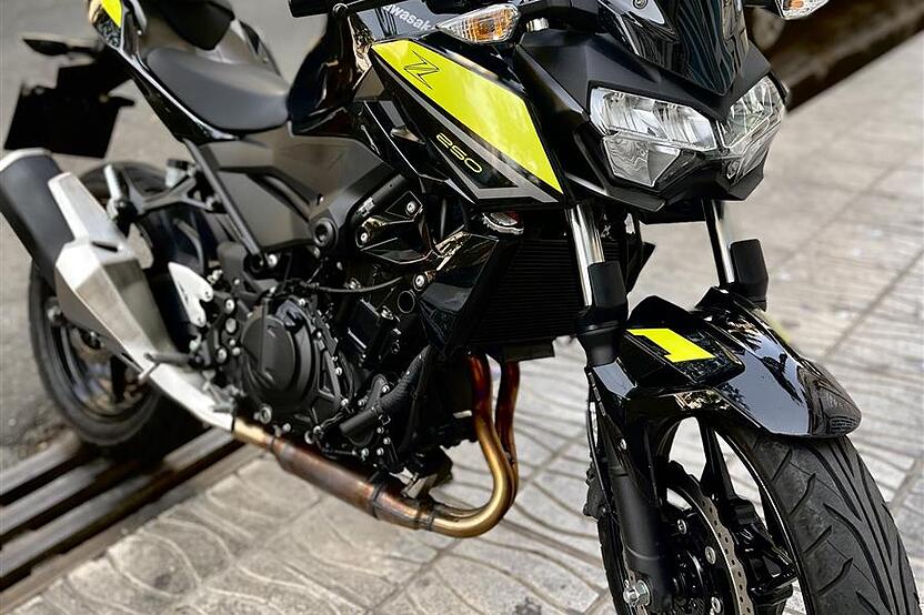 کاوازاکی، Z250