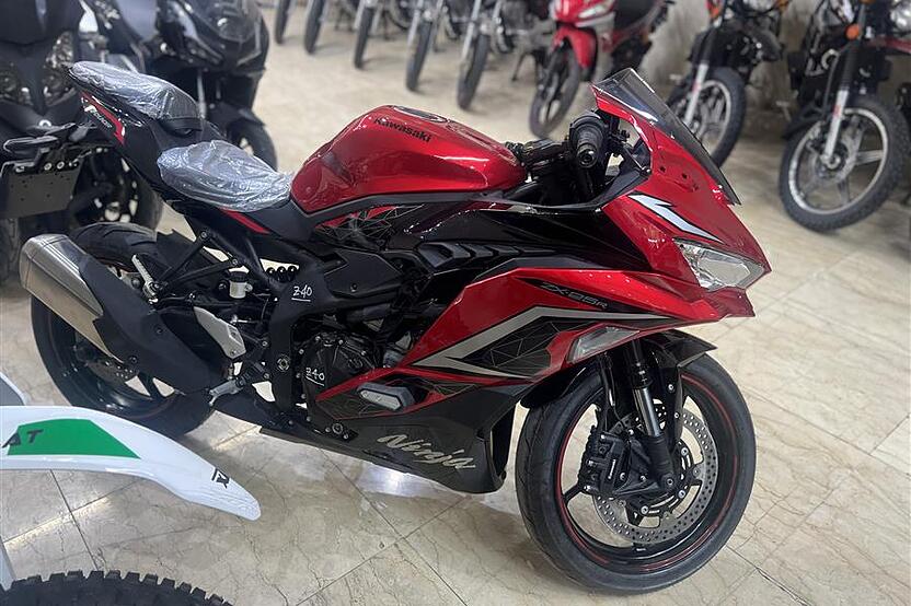 کاوازاکی، ZXR 250