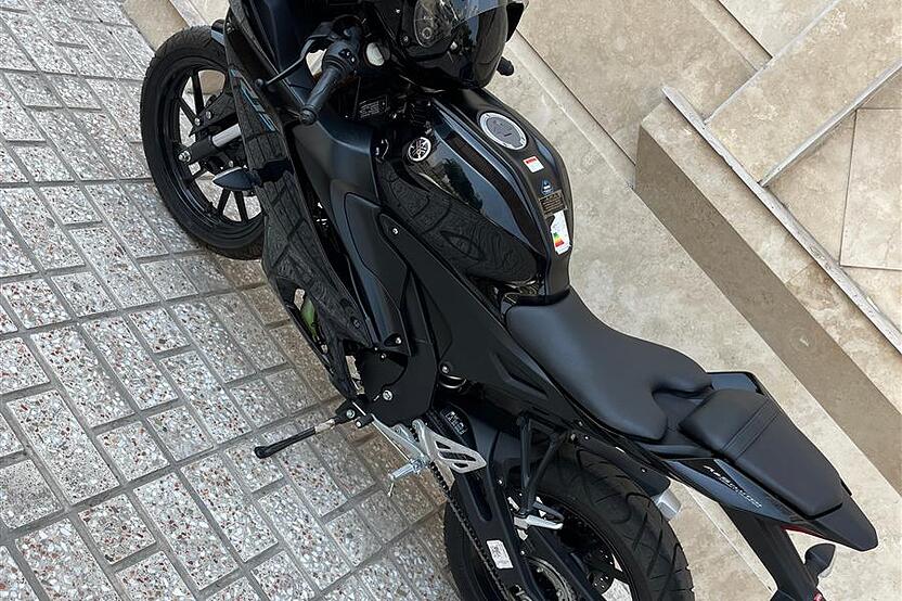 یاماها، YZF R15