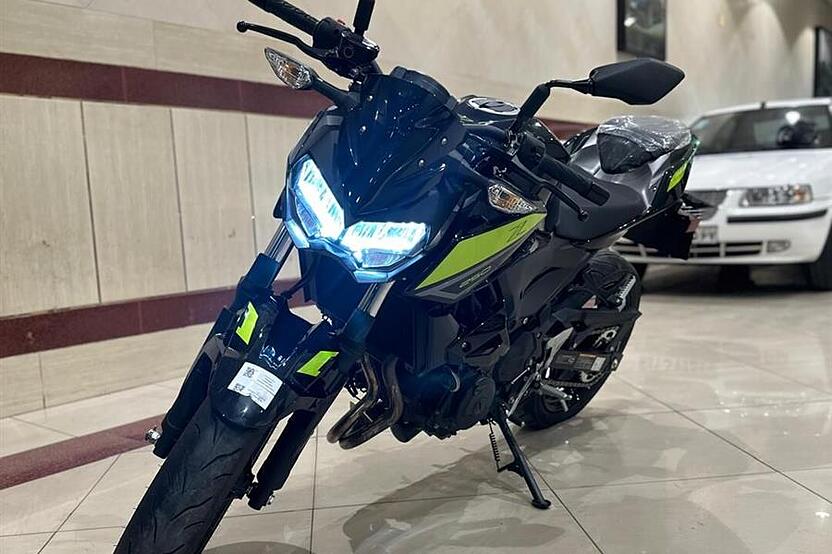 کاوازاکی، Z250