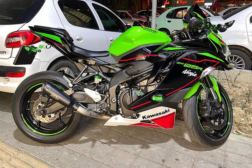 کاوازاکی، نینجا ZX-25R